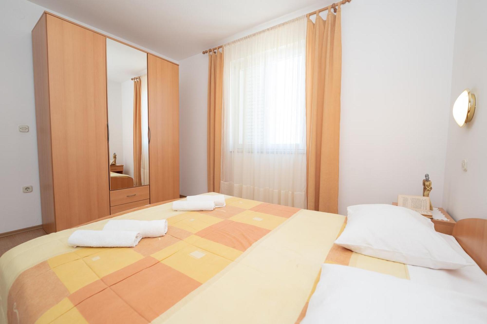 Apartments Biserka Novalja Room photo