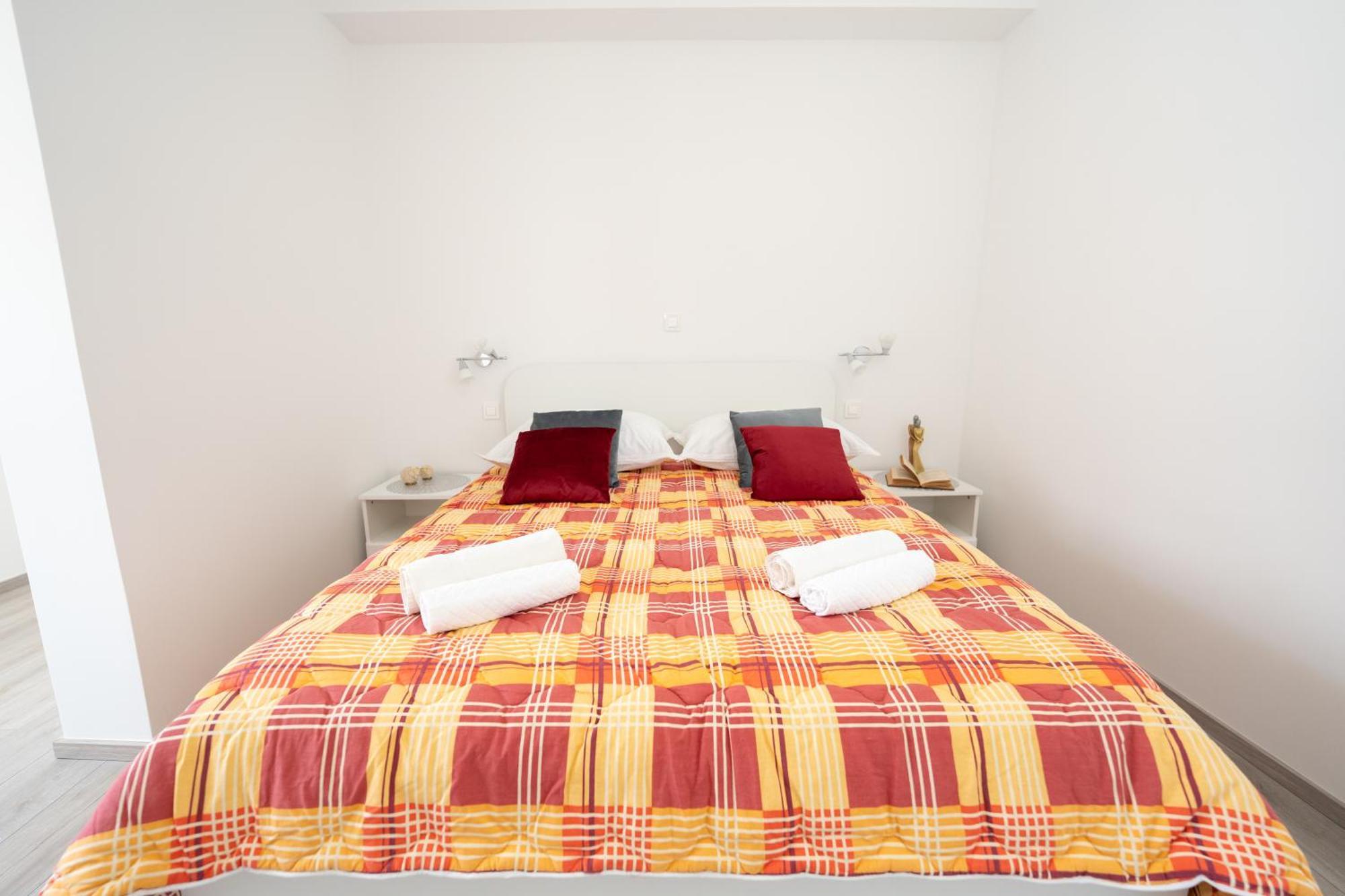 Apartments Biserka Novalja Room photo