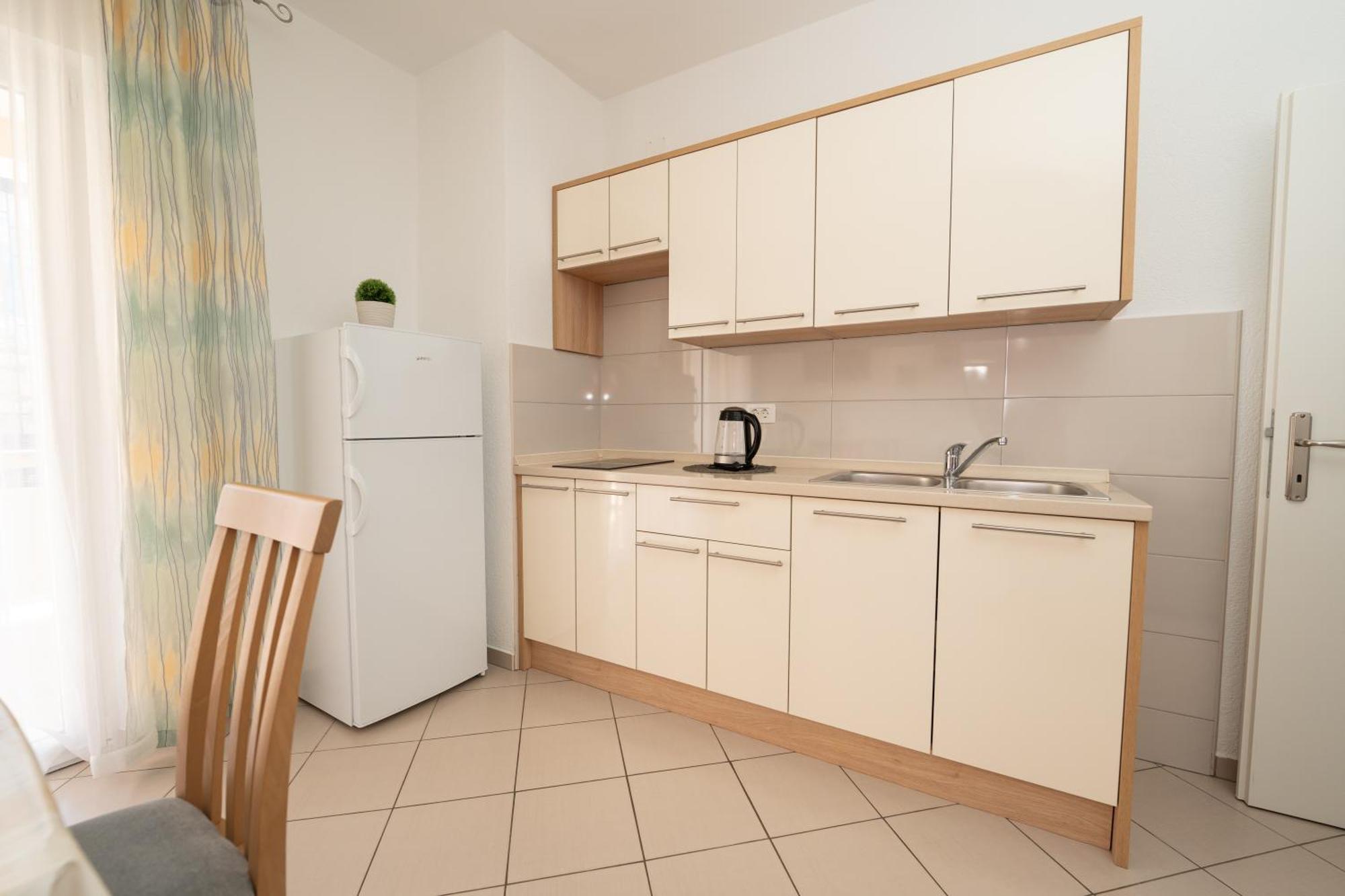 Apartments Biserka Novalja Room photo